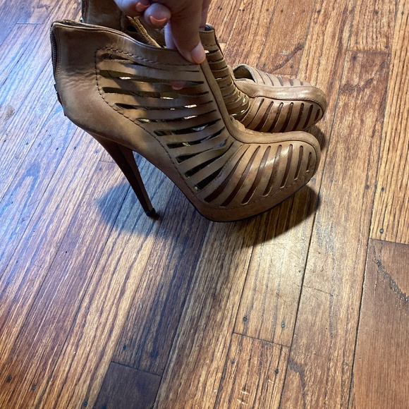 Bcbg shoes - Picture 1 of 4